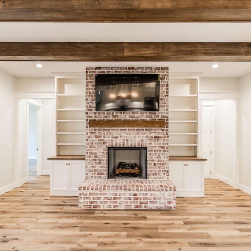 New hardwood flooring in Portland and White House, TN by FLOOR CO.